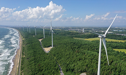 秋田県沿岸で進む風力発電事業